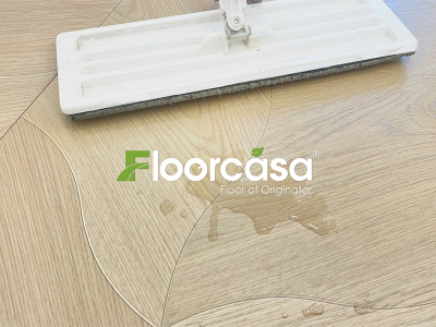 Peut-on nettoyer un sol stratifié à la serpillière ? | FLOORMAKER