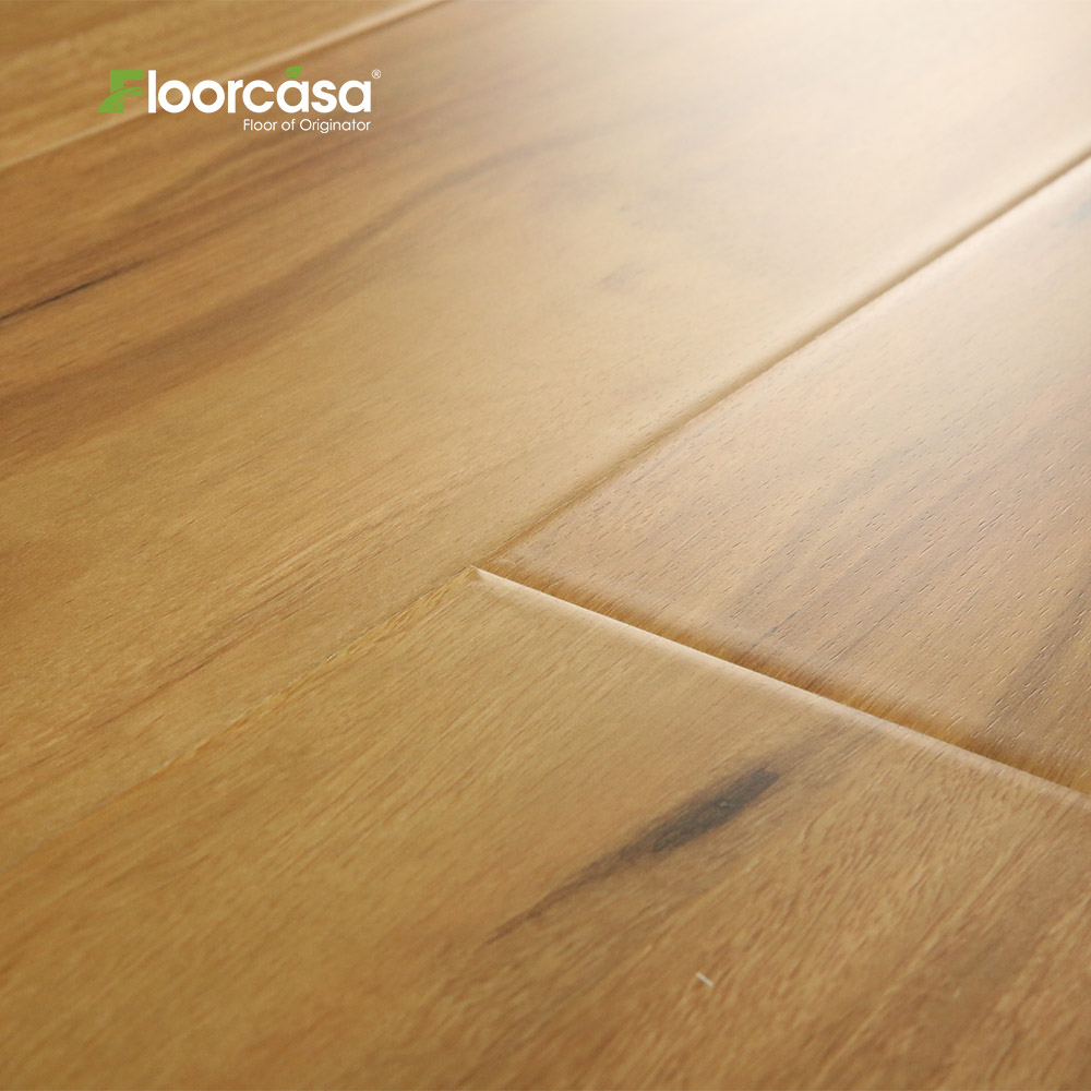 Interlocking Laminate Flooring.jpg Interlocking Laminate Flooring.jpg