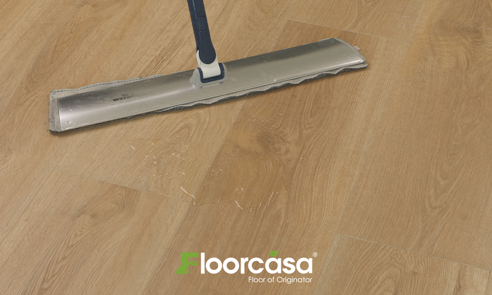 Водостойкий черный ламинат HDF