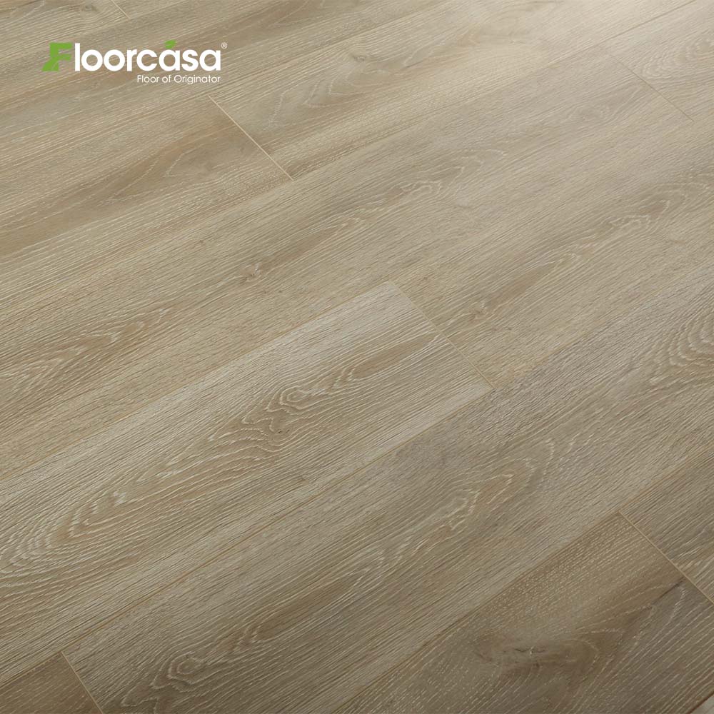 Ламинат из твердой древесины.jpg Ламинат из твердой древесины.jpg