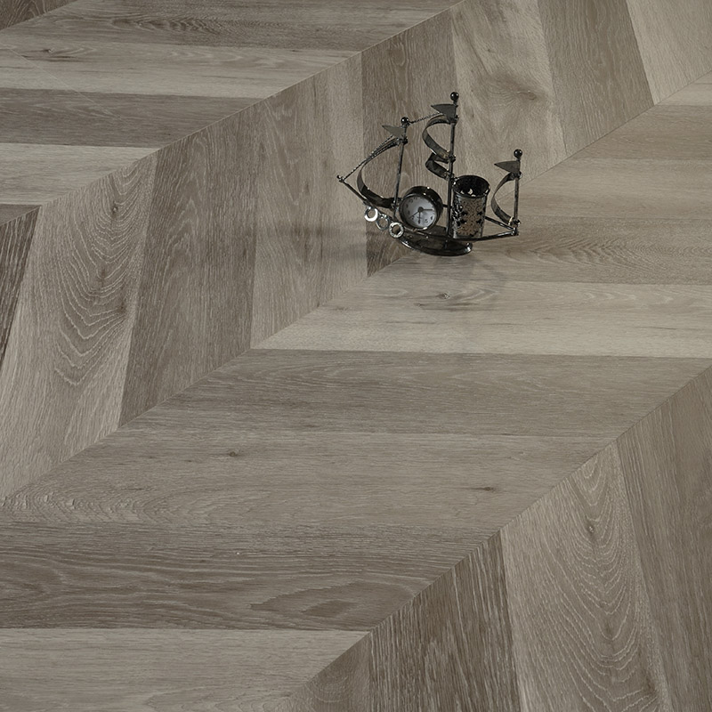 12mm Grey Fishbone Unilin Laminate Wood Flooring.jpg 12mm Grey Fishbone Unilin Laminate Wood Flooring.jpg